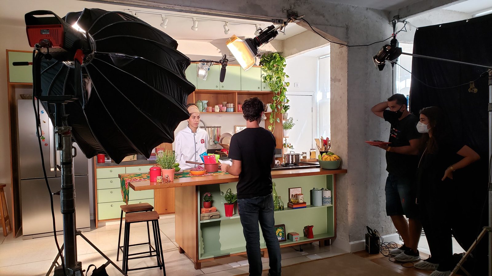 Behind the scenes of the Menu Bela Gil campaign made for Liv Up.